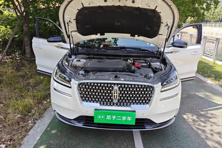 Used Lincoln Corsair 2022 2.0T Two-Wheel Drive Deluxe Edition Engine Bay