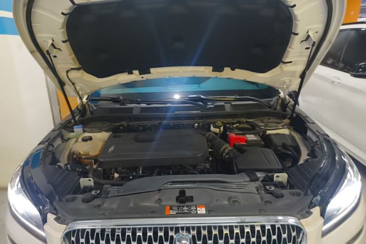Used Lincoln Corsair 2022 2.0T Two-Wheel Drive Luxury Edition Engine Bay