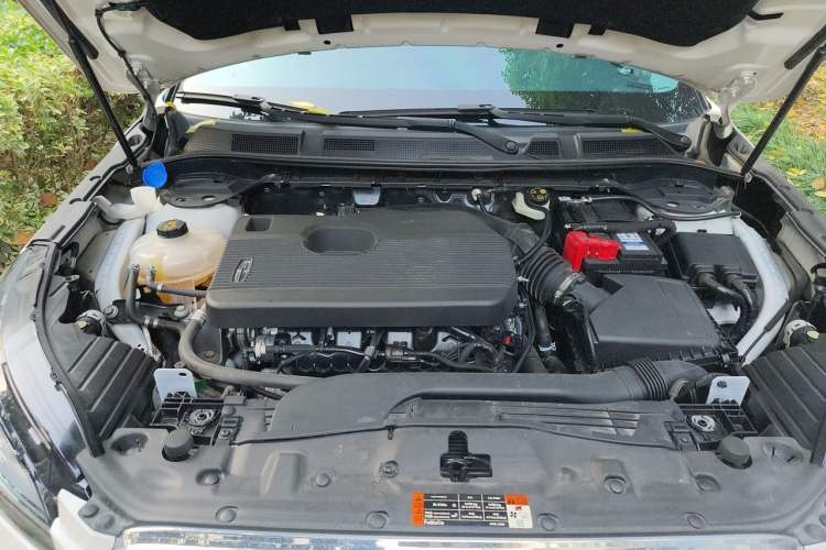 Used Lincoln Corsair 2022 2.0T Two-Wheel Drive Deluxe Edition Engine Bay