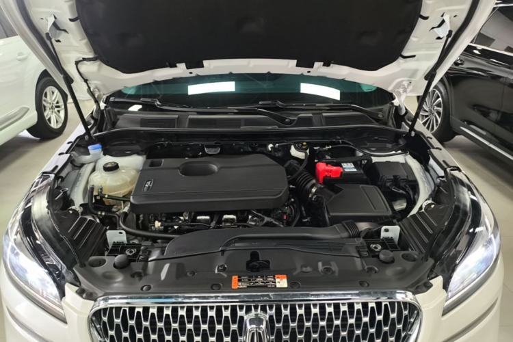 Used Lincoln Corsair 2022 2.0T Two-Wheel Drive Luxury Edition Engine Bay