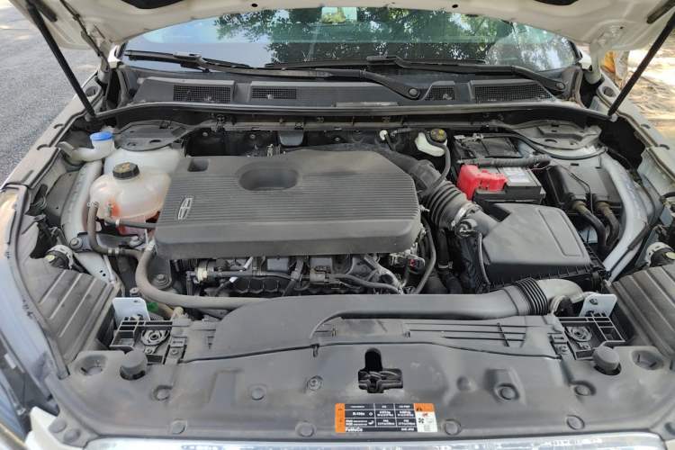 Used Lincoln Corsair 2022 2.0T Two-Wheel Drive Deluxe Edition Engine Bay