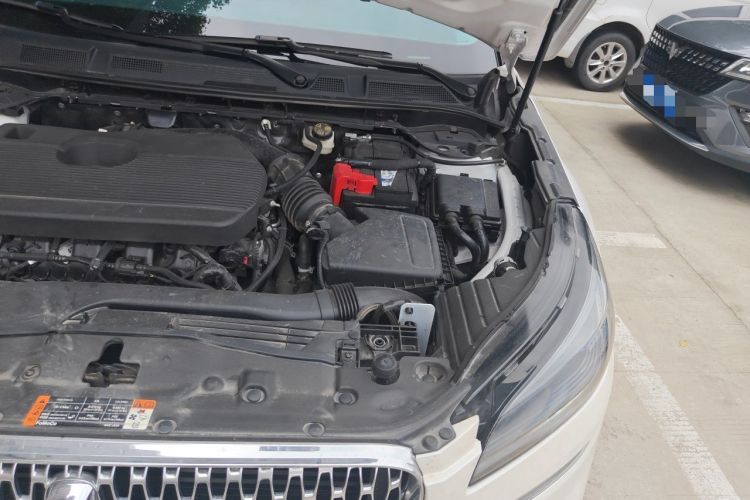 Used Lincoln Corsair 2022 Revised Version 2.0T Two-Wheel Drive Premium Edition Engine Bay Left