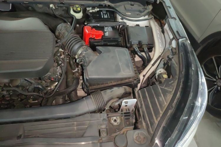 Used Lincoln Corsair 2022 2.0T Two-Wheel Drive Luxury Edition Engine Bay Left