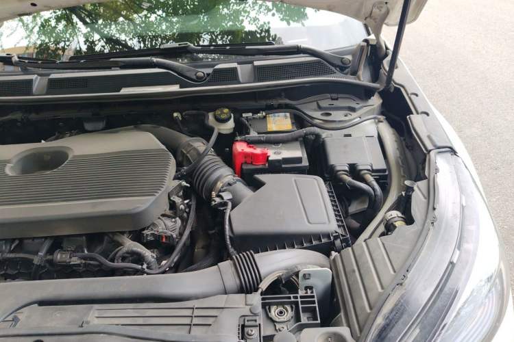 Used Lincoln Corsair 2022 2.0T Two-Wheel Drive Luxury Edition Engine Bay Left