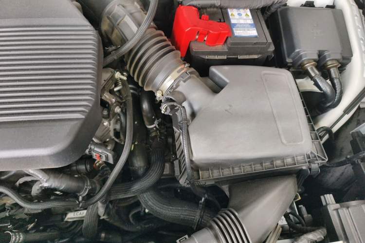 Used Lincoln Corsair 2022 2.0T Two-Wheel Drive Luxury Edition Engine Bay Left