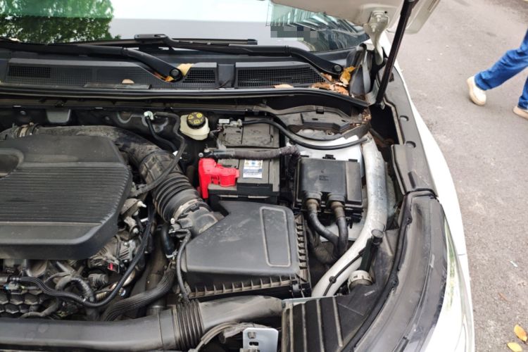 Used Lincoln Corsair 2022 2.0T Four-Wheel Drive Prestige Edition Engine Bay Left
