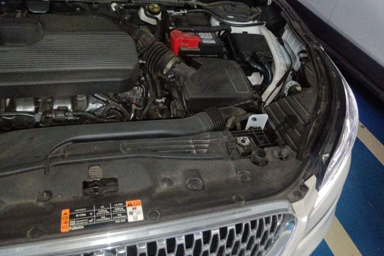 Used Lincoln Corsair 2022 2.0T Two-Wheel Drive Luxury Edition Engine Bay Left