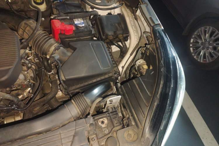 Used Lincoln Corsair 2022 2.0T Two-Wheel Drive Luxury Edition Engine Bay Left