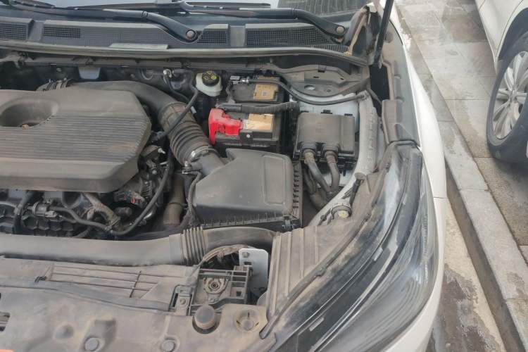 Used Lincoln Corsair 2022 2.0T Two-Wheel Drive Deluxe Edition Engine Bay Left