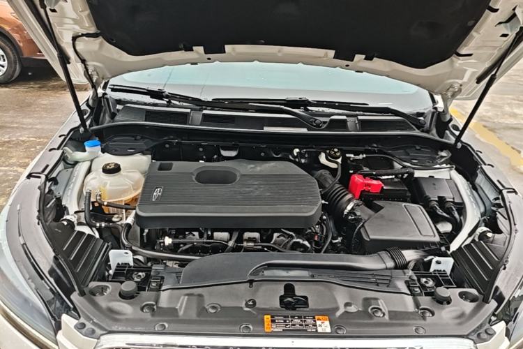Used Lincoln Corsair 2022 2.0T Four-Wheel Drive Luxury Edition Engine Bay