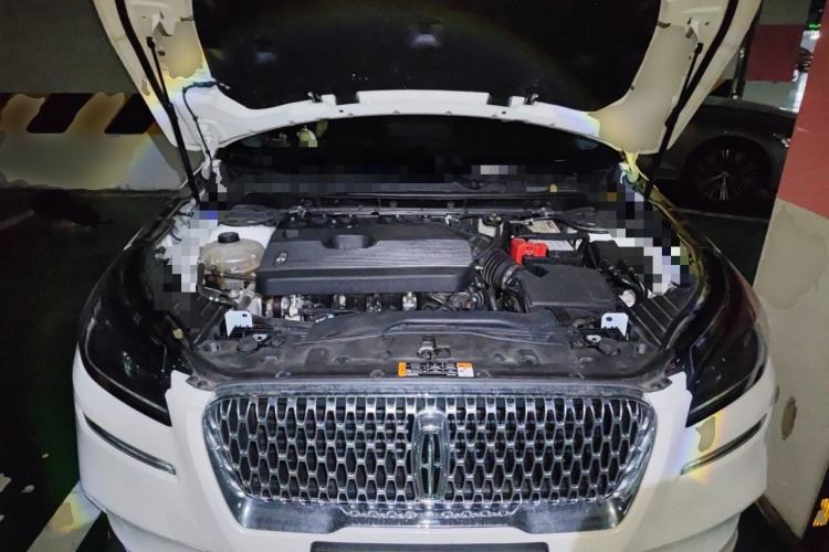 Used Lincoln Corsair 2022 2.0T Two-Wheel Drive Luxury Edition Engine Bay