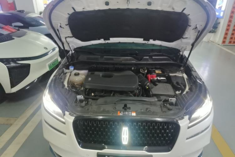 Used Lincoln Corsair 2022 2.0T Two-Wheel Drive Luxury Edition Engine Bay