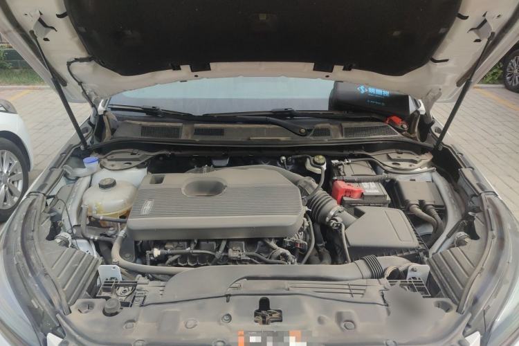 Used Lincoln Corsair 2022 Revised Version 2.0T Two-Wheel Drive Premium Edition Engine Bay
