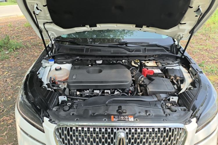 Used Lincoln Corsair 2022 2.0T Two-Wheel Drive Luxury Edition Engine Bay