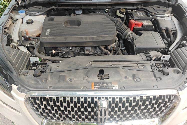 Used Lincoln Corsair 2022 2.0T Two-Wheel Drive Luxury Edition Engine Bay