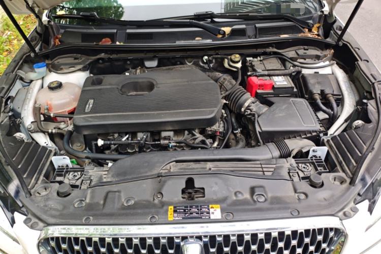 Used Lincoln Corsair 2022 2.0T Four-Wheel Drive Prestige Edition Engine Bay
