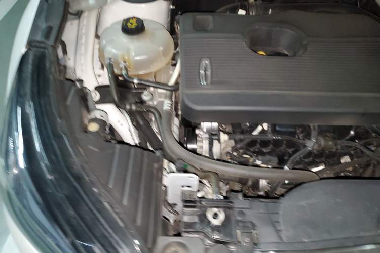 Used Lincoln Corsair 2022 2.0T Two-Wheel Drive Luxury Edition Engine Bay Right