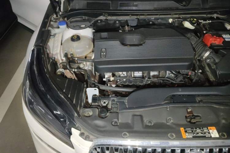 Used Lincoln Corsair 2022 Revised Version 2.0T Two-Wheel Drive Luxury Edition Engine Bay Right