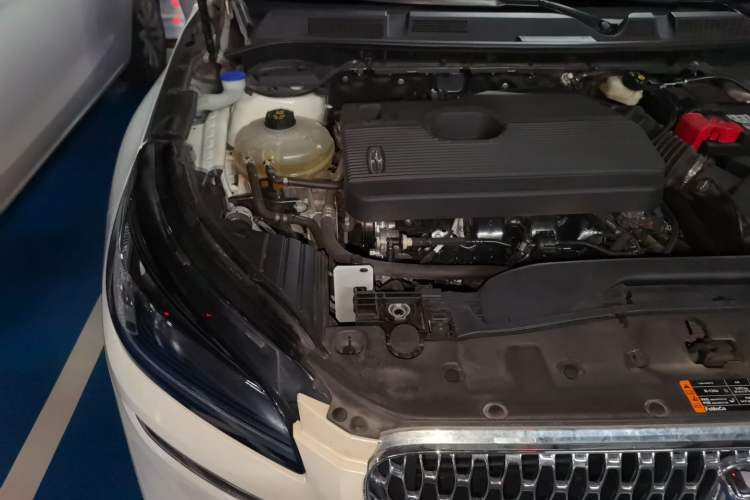 Used Lincoln Corsair 2022 2.0T Two-Wheel Drive Luxury Edition Engine Bay Right