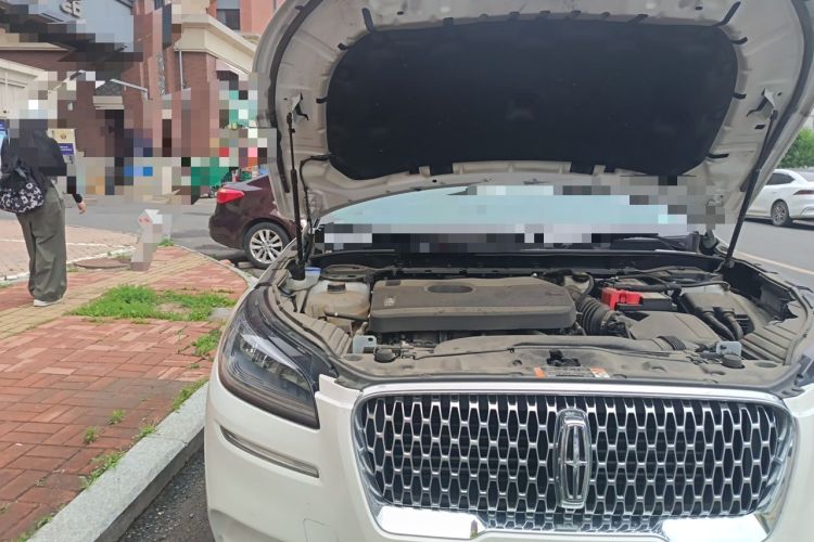 Used Lincoln Corsair 2022 2.0T Two-Wheel Drive Luxury Edition Engine Bay Right