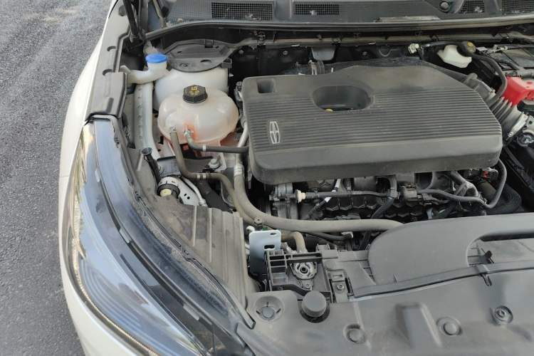 Used Lincoln Corsair 2022 2.0T Two-Wheel Drive Deluxe Edition Engine Bay Right