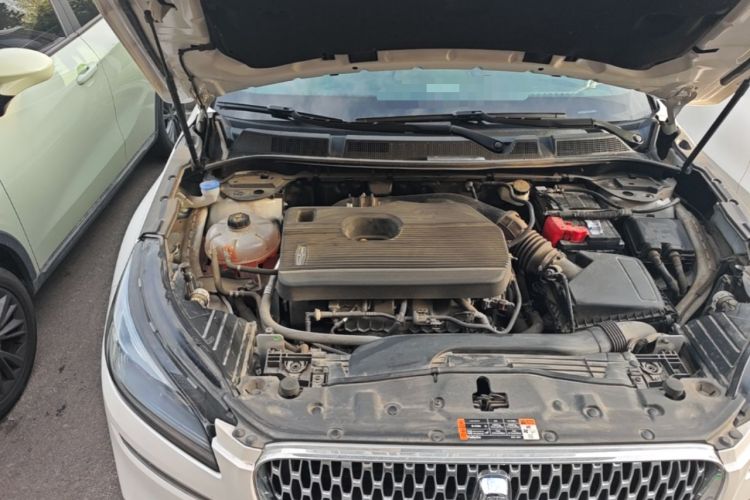 Used Lincoln Corsair 2022 2.0T Two-Wheel Drive Luxury Edition Engine Bay Right