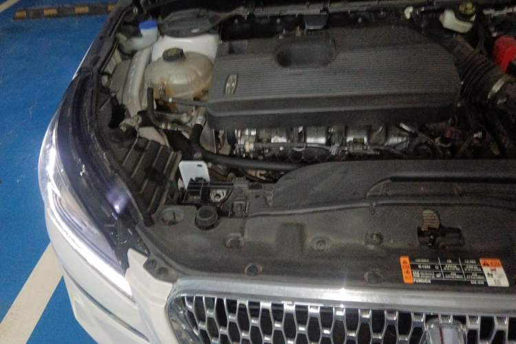 Used Lincoln Corsair 2022 2.0T Two-Wheel Drive Luxury Edition Engine Bay Right