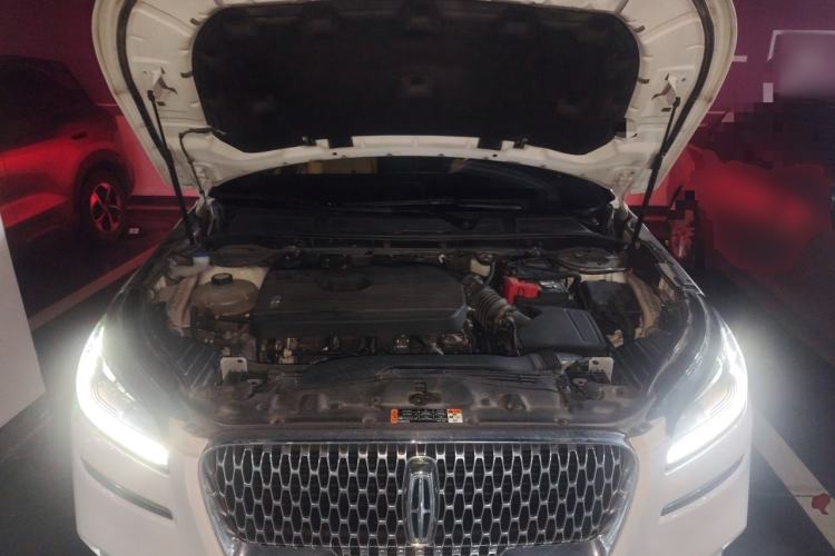 Used Lincoln Corsair 2022 2.0T Two-Wheel Drive Luxury Edition Engine Bay