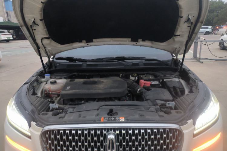Used Lincoln Corsair 2022 2.0T Two-Wheel Drive Deluxe Edition Engine Bay