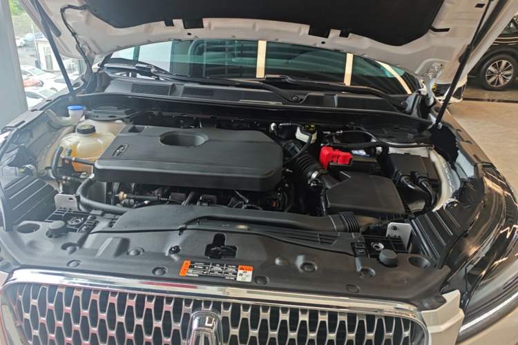 Used Lincoln Corsair 2022 2.0T Two-Wheel Drive Deluxe Edition Engine Bay
