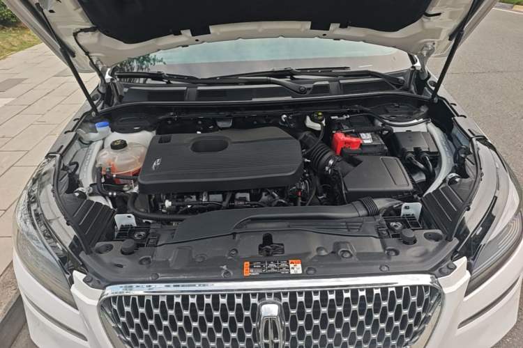 Used Lincoln Corsair 2022 2.0T Two-Wheel Drive Luxury Edition Engine Bay