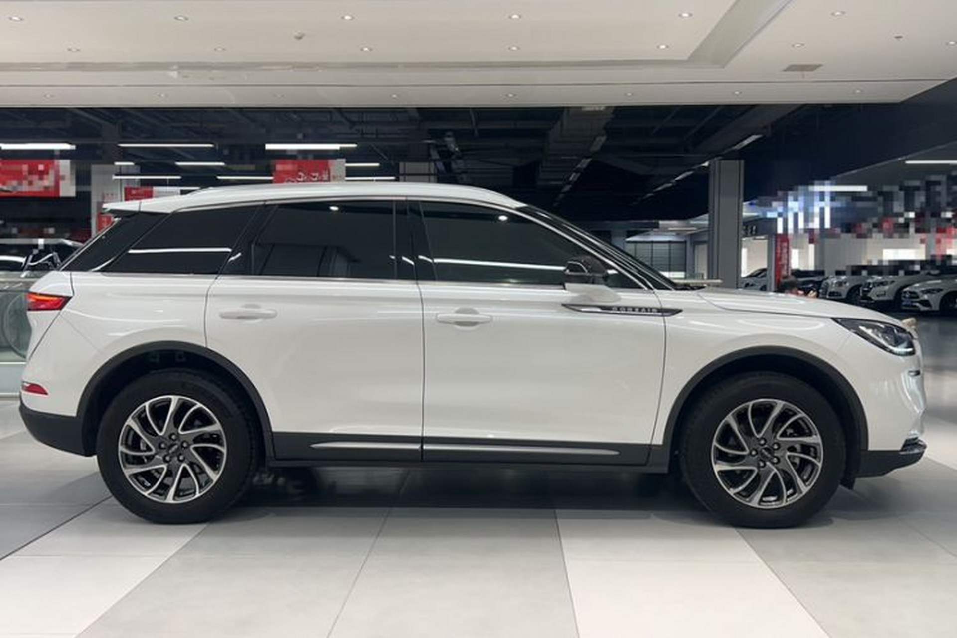 Used Lincoln Corsair 2022 2.0T Two-Wheel Drive Deluxe Edition Exterior 1