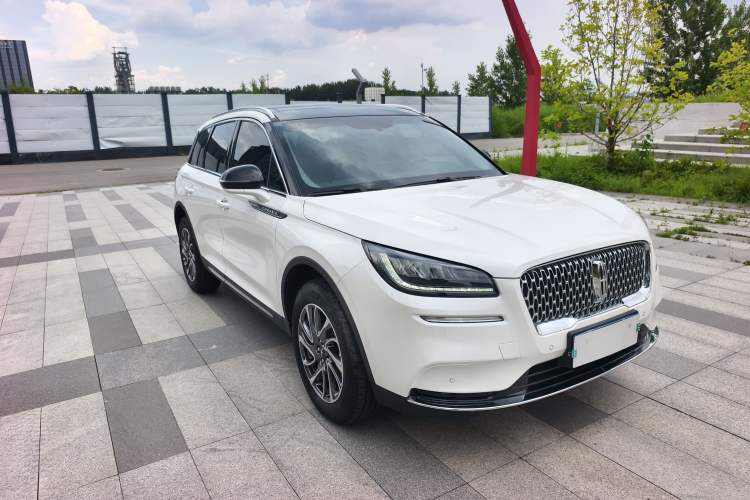 Used Lincoln Corsair 2022 2.0T Two-Wheel Drive Deluxe Edition Exterior 2