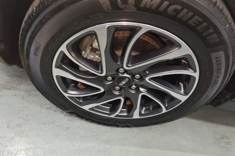 Used Lincoln Corsair 2022 2.0T Two-Wheel Drive Deluxe Edition Exterior 4