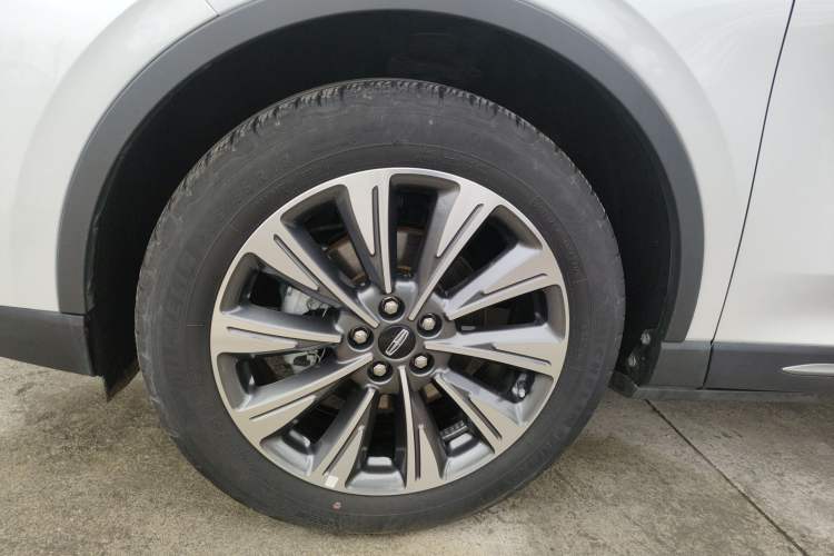 Used Lincoln Corsair 2022 2.0T Two-Wheel Drive Luxury Edition Exterior 4