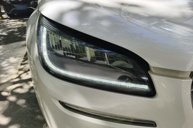 Used Lincoln Corsair 2022 2.0T Two-Wheel Drive Deluxe Edition Exterior 6