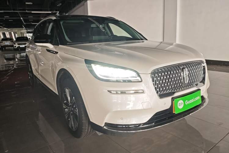 Used Lincoln Corsair 2022 2.0T Two-Wheel Drive Luxury Edition Front Right 45 Deg