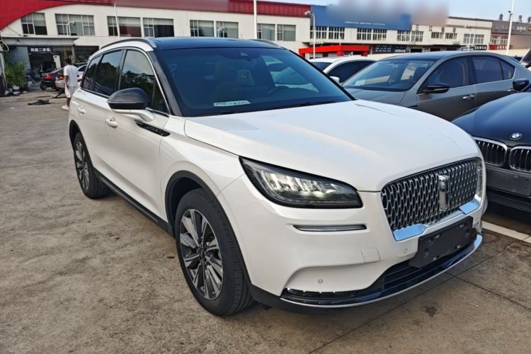Used Lincoln Corsair 2022 2.0T Two-Wheel Drive Luxury Edition Front Right 45 Deg