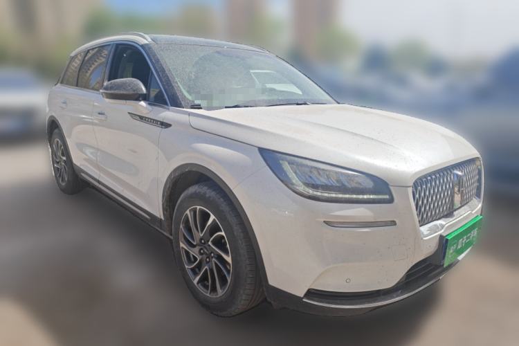 Used Lincoln Corsair 2022 Revised Version 2.0T Two-Wheel Drive Premium Edition Front Right 45 Deg