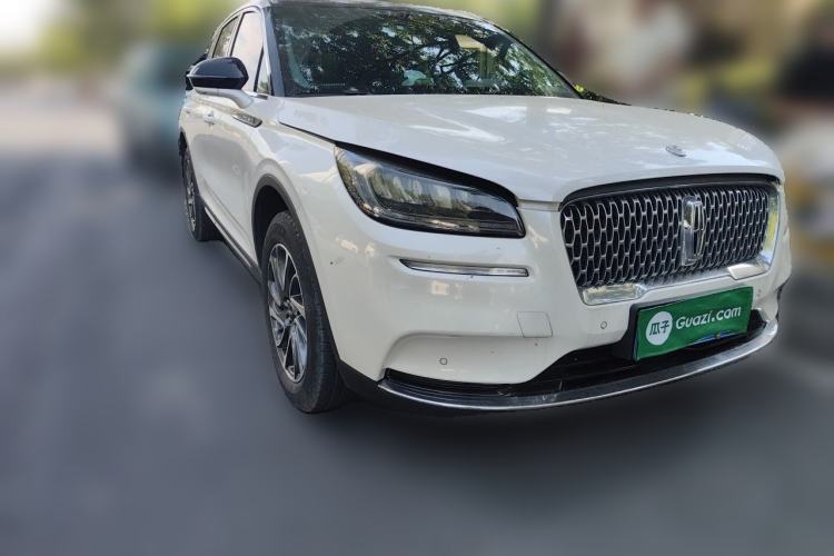 Used Lincoln Corsair 2022 2.0T Two-Wheel Drive Deluxe Edition Front Right 45 Deg