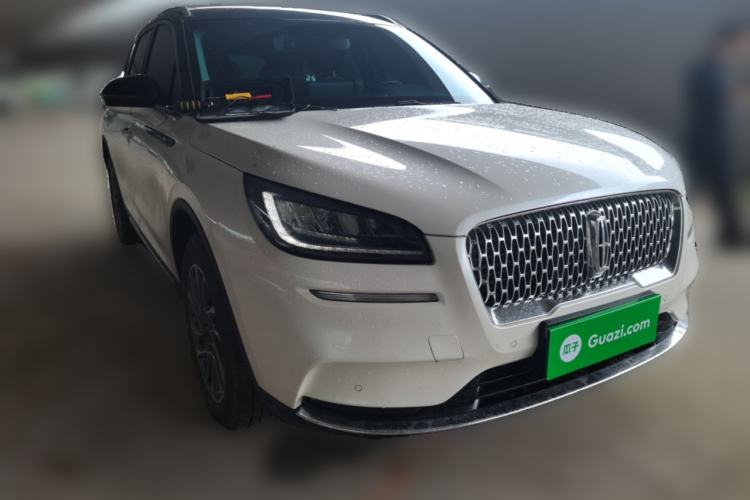 Used Lincoln Corsair 2022 2.0T Two-Wheel Drive Deluxe Edition Front Right 45 Deg
