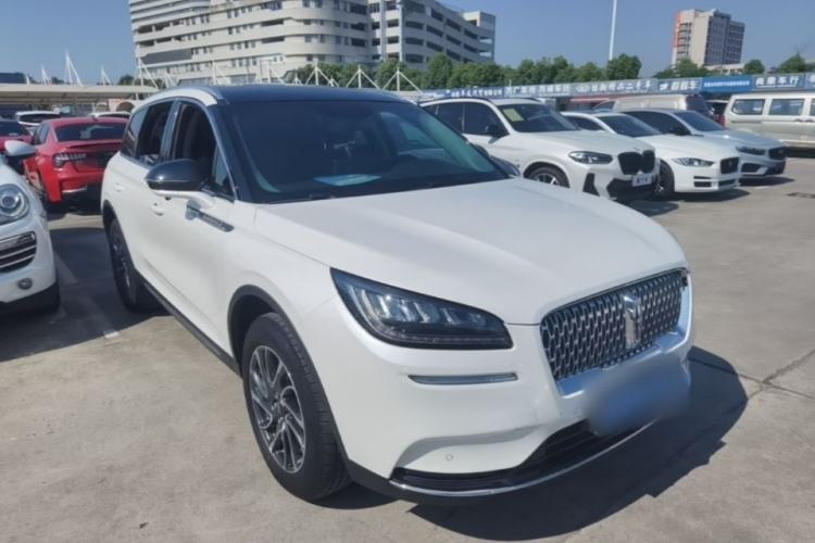 Used Lincoln Corsair 2022 2.0T Two-Wheel Drive Deluxe Edition Front Right 45 Deg