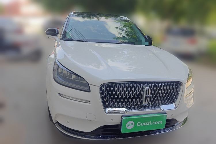 Used Lincoln Corsair 2022 2.0T Two-Wheel Drive Deluxe Edition Front Right 45 Deg