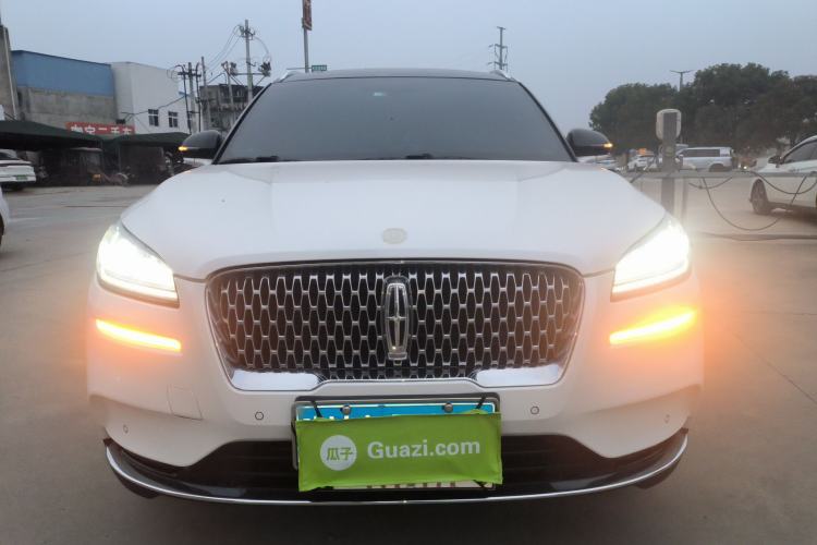 Used Lincoln Corsair 2022 2.0T Two-Wheel Drive Deluxe Edition Front