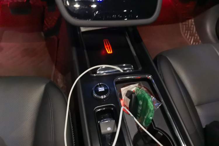Used Lincoln Corsair 2022 2.0T Two-Wheel Drive Luxury Edition Gear Lever