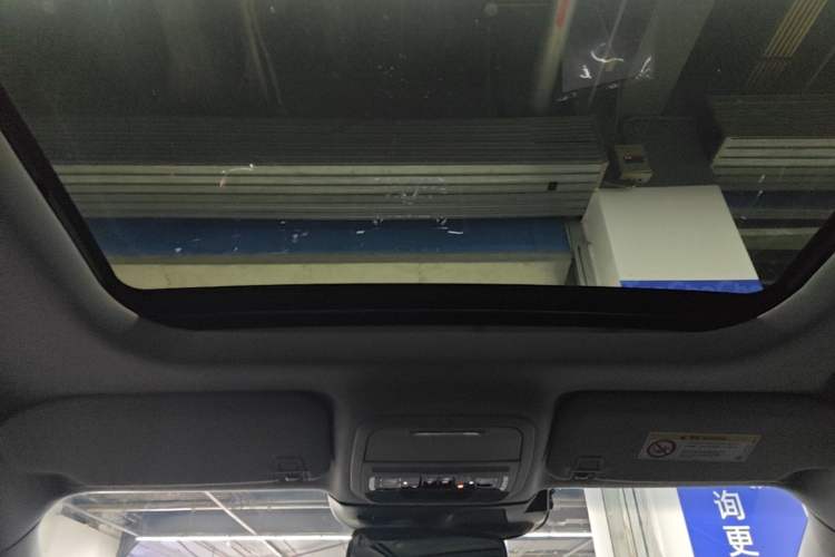 Used Lincoln Corsair 2022 2.0T Two-Wheel Drive Deluxe Edition Headliner