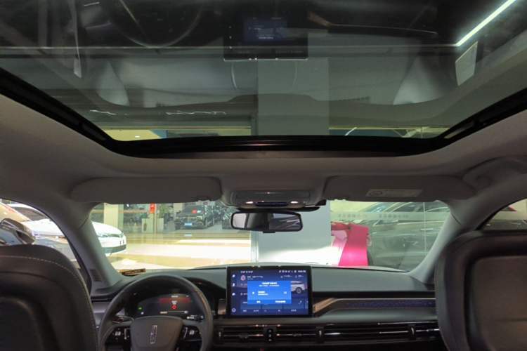 Used Lincoln Corsair 2022 2.0T Two-Wheel Drive Deluxe Edition Headliner