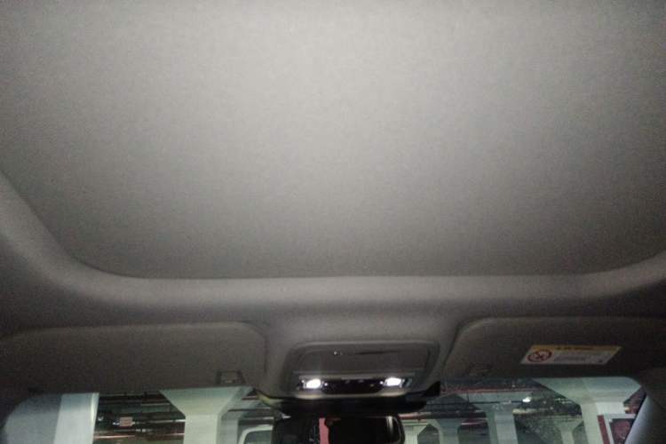 Used Lincoln Corsair 2022 2.0T Two-Wheel Drive Luxury Edition Headliner