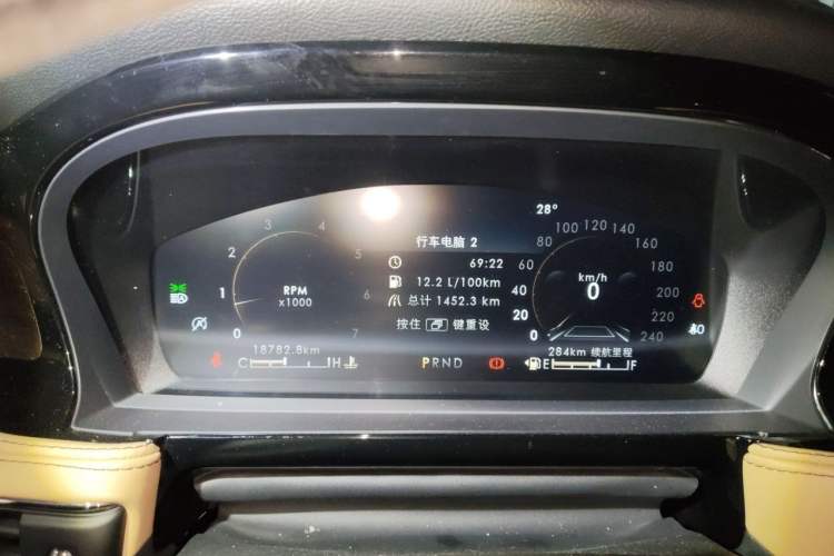 Used Lincoln Corsair 2022 Revised Version 2.0T Two-Wheel Drive Luxury Edition Instrument Cluster