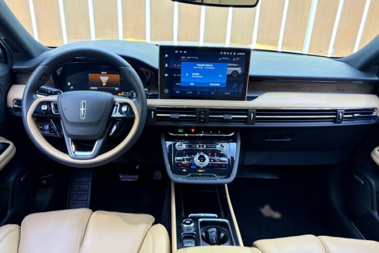 Used Lincoln Corsair 2022 2.0T Four-Wheel Drive Prestige Edition Interior 2